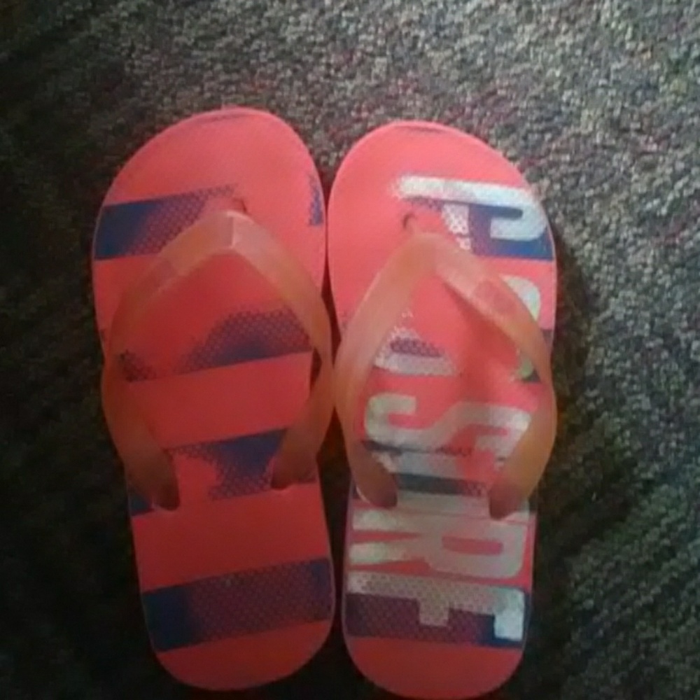 These are gap sandles to waer for anywhere